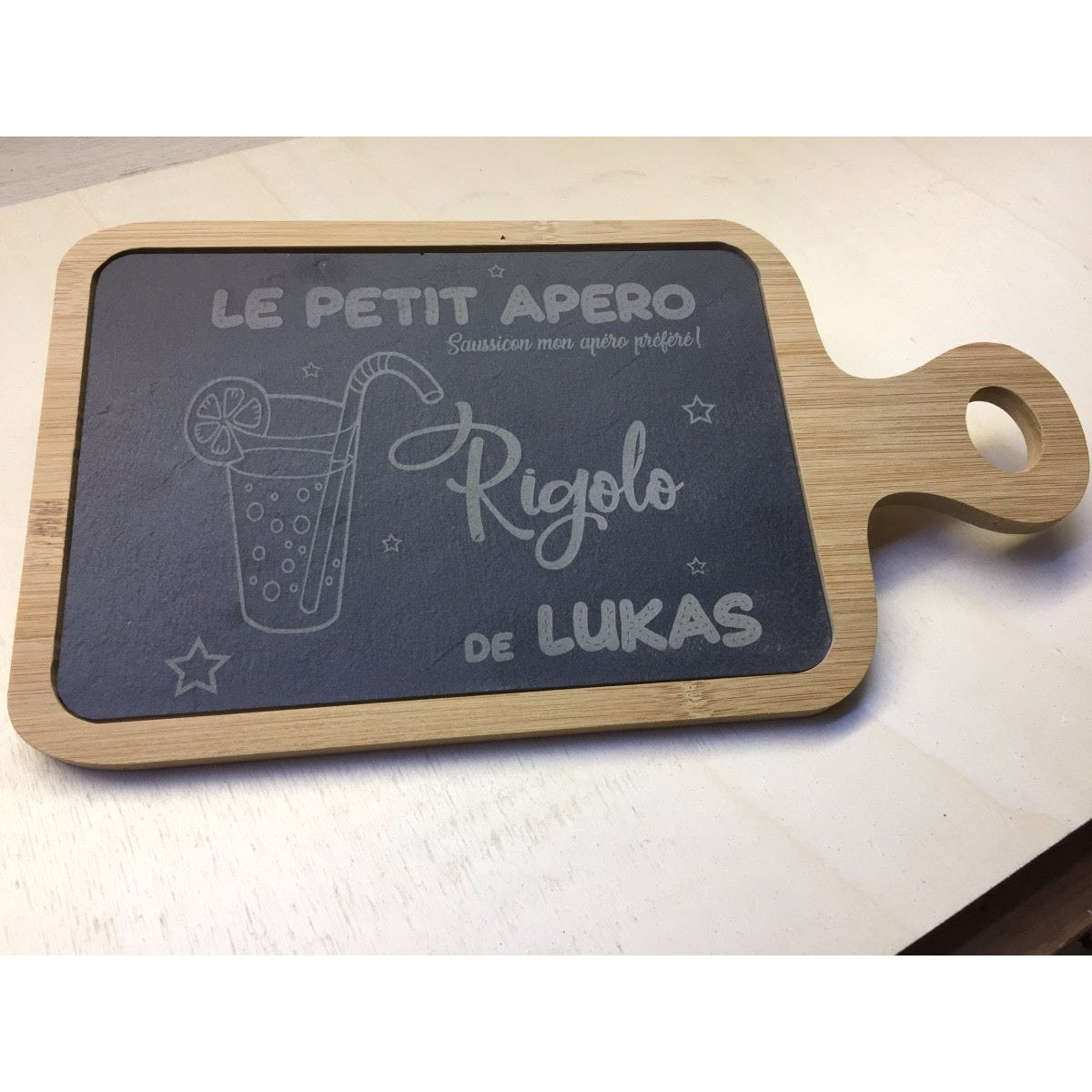 Planche apéritifs ardoise et bambou personnalisé