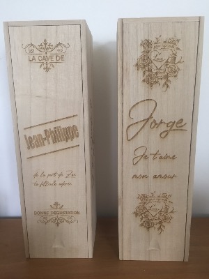 Caisse à bouteille en bois personnalisée