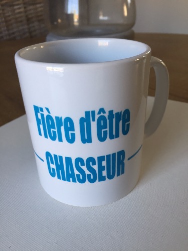 Mug Blanc personnalisé fière d'être chasseur