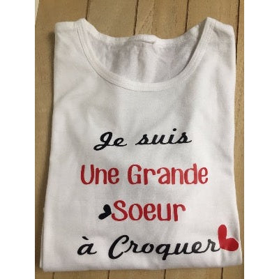 Tee shirt personnalisé Grande soeur à croquer