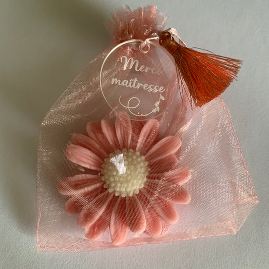 Bougie marguerite personnalisée Merci maîtresse
