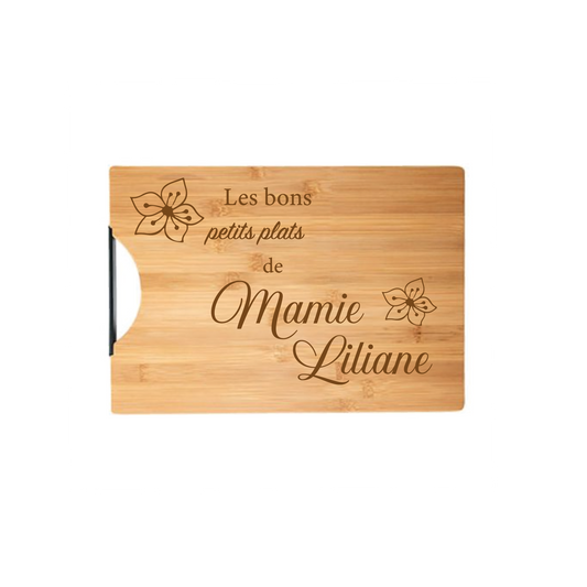 Planche à découper en bambou personnalisée Les bons petits plats de Mamie