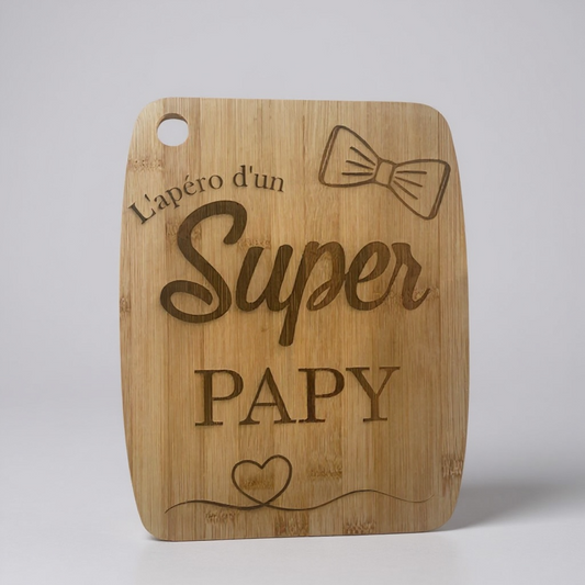 Planche apéritif en bambou personnalisée gravée "L'apéro d'un super papy" - 20x14cm - Cadeau grand-père